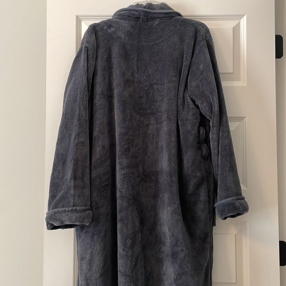 Sweater Like Robe - Picture 5 of 5
